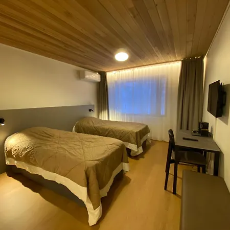 מלון Hotelli Heimari Heimari